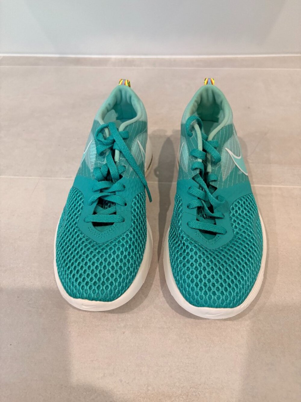 New Nike Lunarlon Ultra lightweight Show size 6